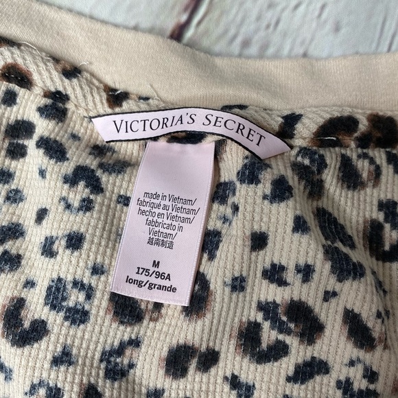 VICTORIA’S SECRET Leopard Print Pajamas - Picture 7 of 8